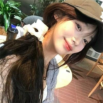 秋霞