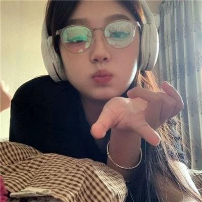 与鲨同泳